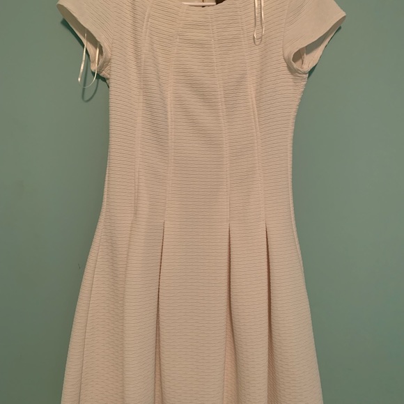 A-line white dress - Picture 2 of 2